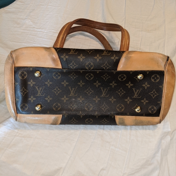 Louis Vuitton Beverly GM - Picture 9 of 15